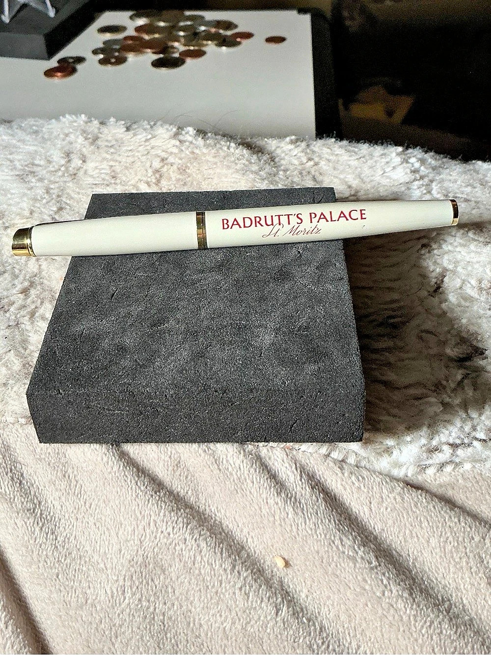 Badrutt's Palace White Gold-Tone Pen with Box Like New